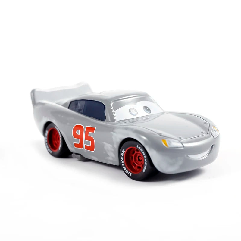 Pixar Cars Electroplated Pink 95 Lightning McQueen 1/55 Metal Die Casting Model Car Alloy Material Collectibles Racing Toys