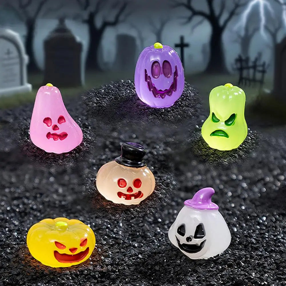 40PCS Glow in The Dark Halloween Resin Mini Figures Mini Pumpkin Ghost Ornament DIY Fairy Garden Micro Landscape Decor