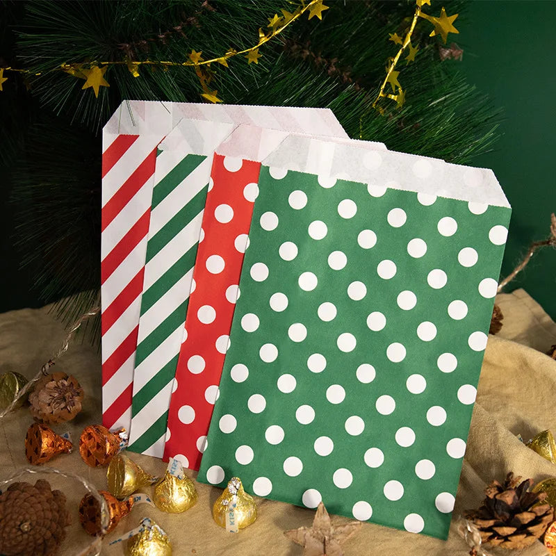 24pcs Kraft Paper Bags With Stickers Merry Christmas Cookie Gift Packaging Bags Wedding Birthday Party Favors Packing Supplies