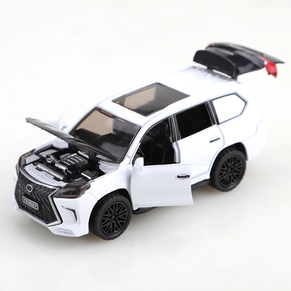 (Bagged) 1/36 scale replica of 570 off-road toy car, die-cast metal, boy's toy, four openable doors and pullback function.