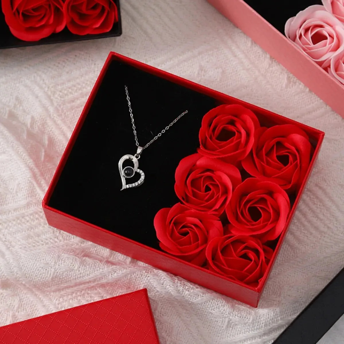 Romantic Gift Packaging Box with Bag Flower Valentine's Day Rose Gift Box for Ring Pendant Jewelry Present Window Opening Design