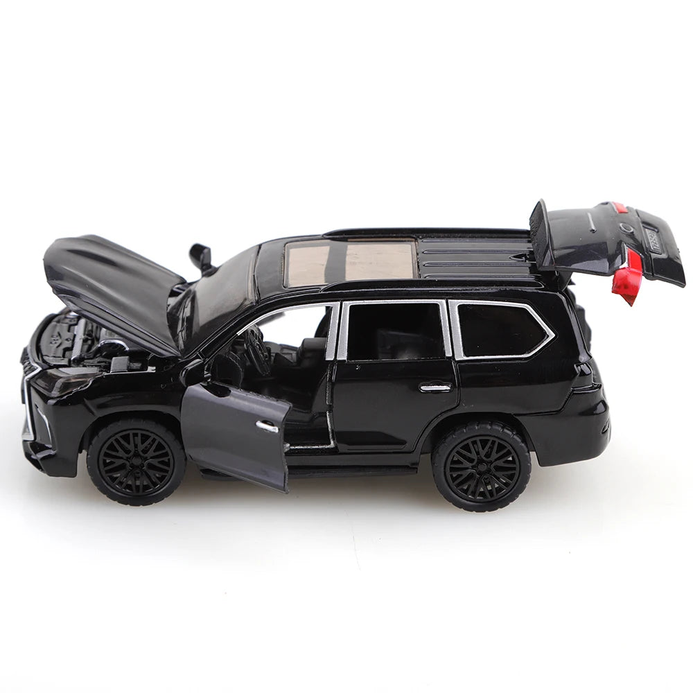 (Bagged) 1/36 scale replica of 570 off-road toy car, die-cast metal, boy's toy, four openable doors and pullback function.