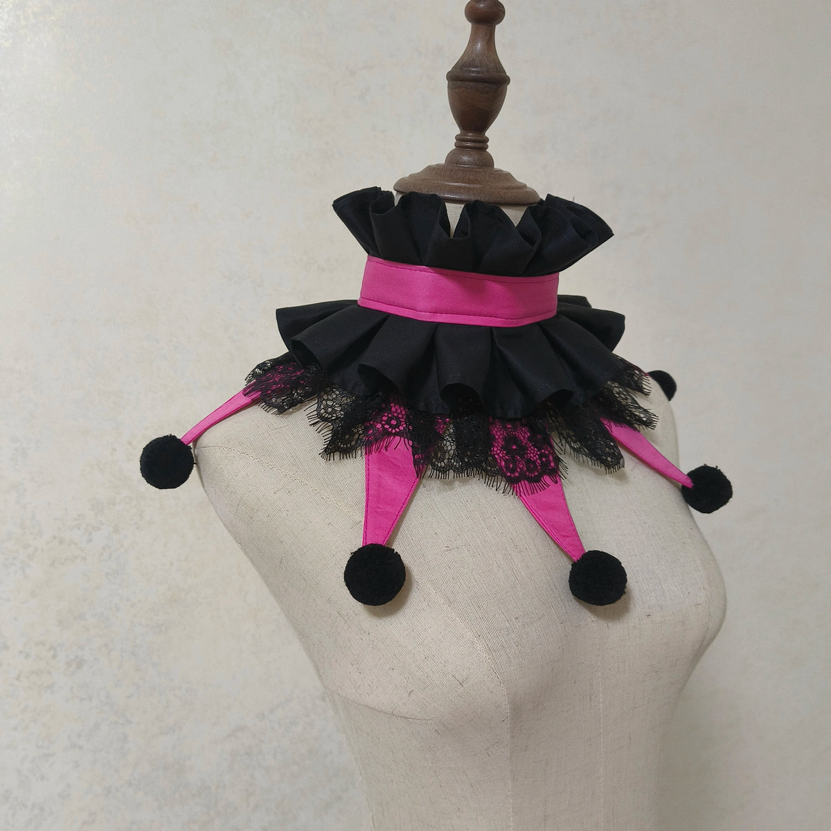 Cute wear fairy tale style clown collar cos stage clown ruff collars Halloween colorful clowns chocker