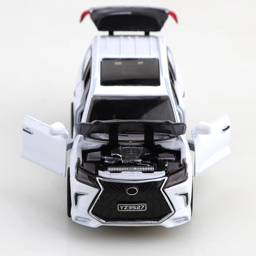 (Bagged) 1/36 scale replica of 570 off-road toy car, die-cast metal, boy's toy, four openable doors and pullback function.