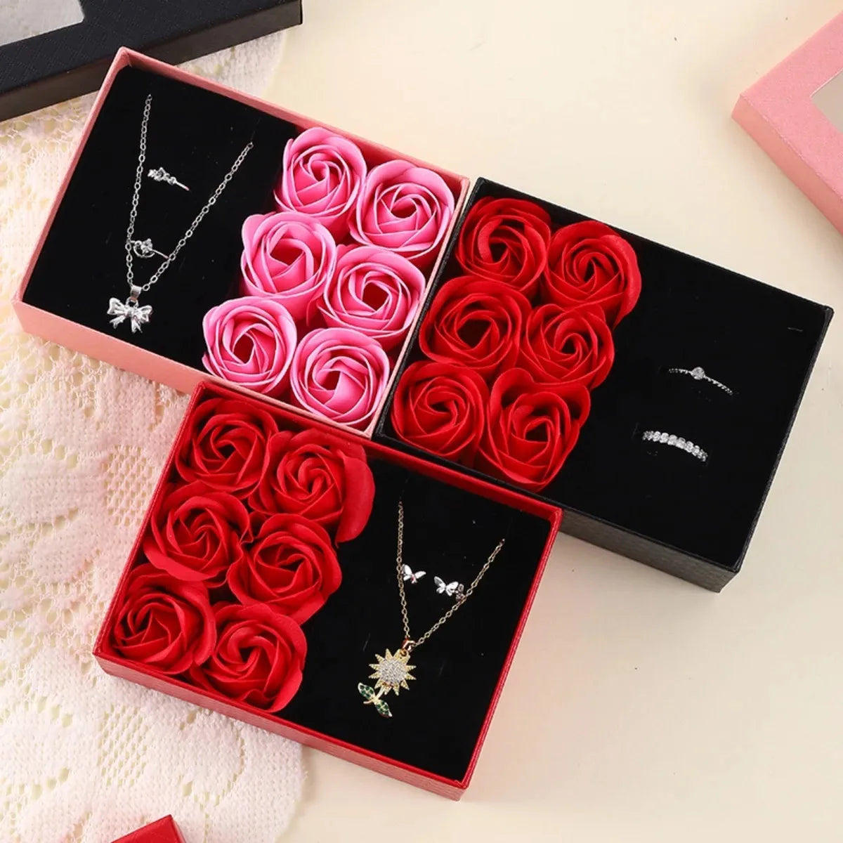 Romantic Gift Packaging Box with Bag Flower Valentine's Day Rose Gift Box for Ring Pendant Jewelry Present Window Opening Design